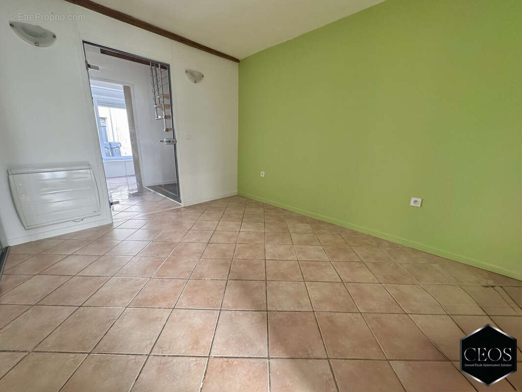 Maison à COUILLY-PONT-AUX-DAMES