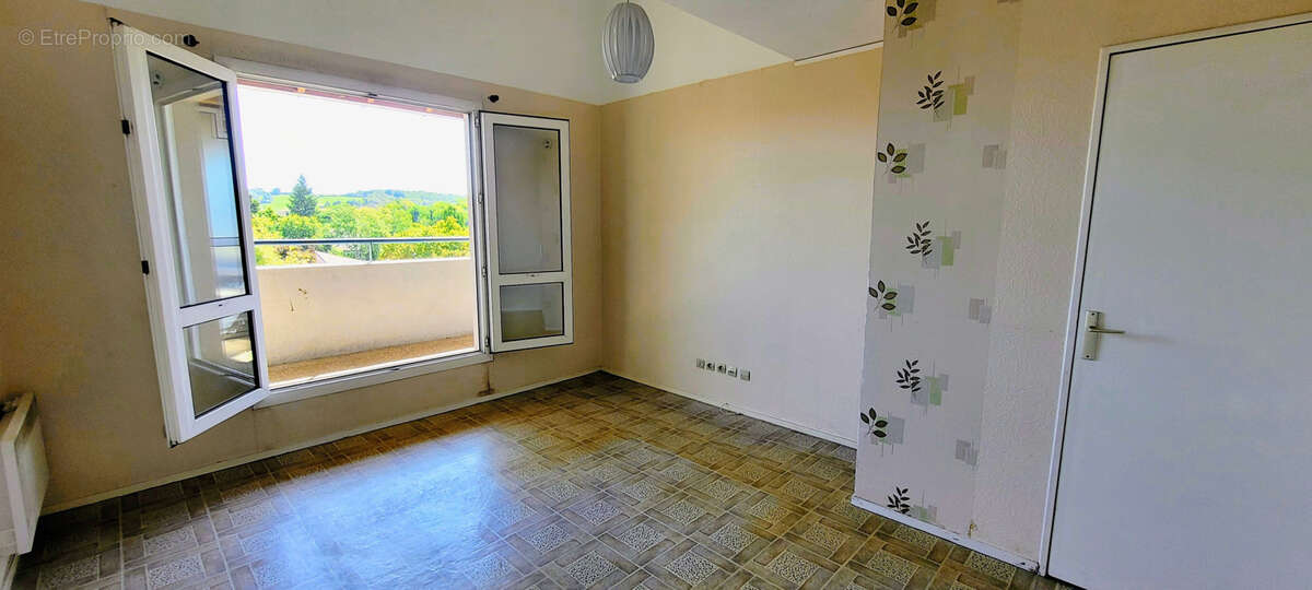 Appartement à SAINT-GENIS-LAVAL
