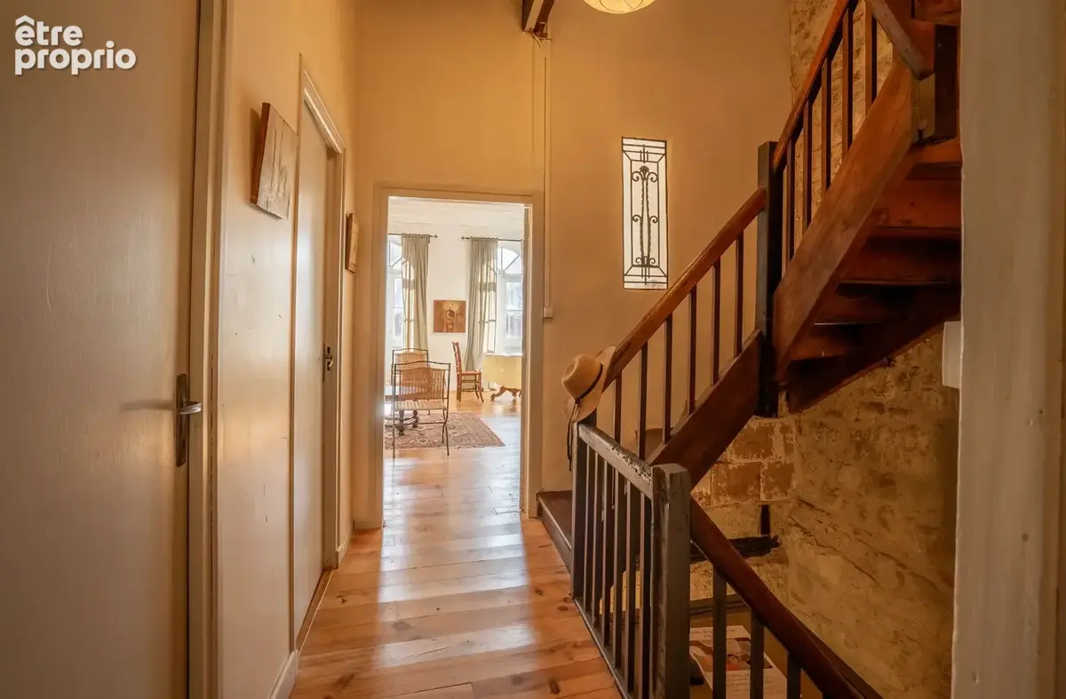 Maison en pierre de 158 m2 au coeur de Lauzerte , ancien commerce au rdc et appartement au 1er et 2ème étage - photo 8