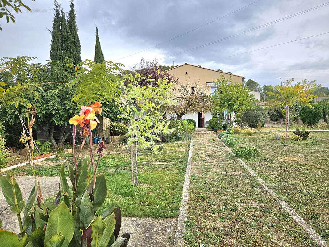 Maison à SAINT-HILAIRE