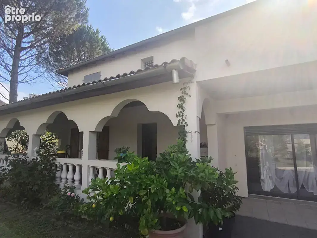 Roussillon - Belle maison individuelle  - terrain constructible - photo 2