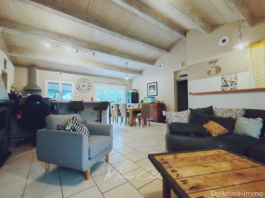 Maison à PUYRAVAULT