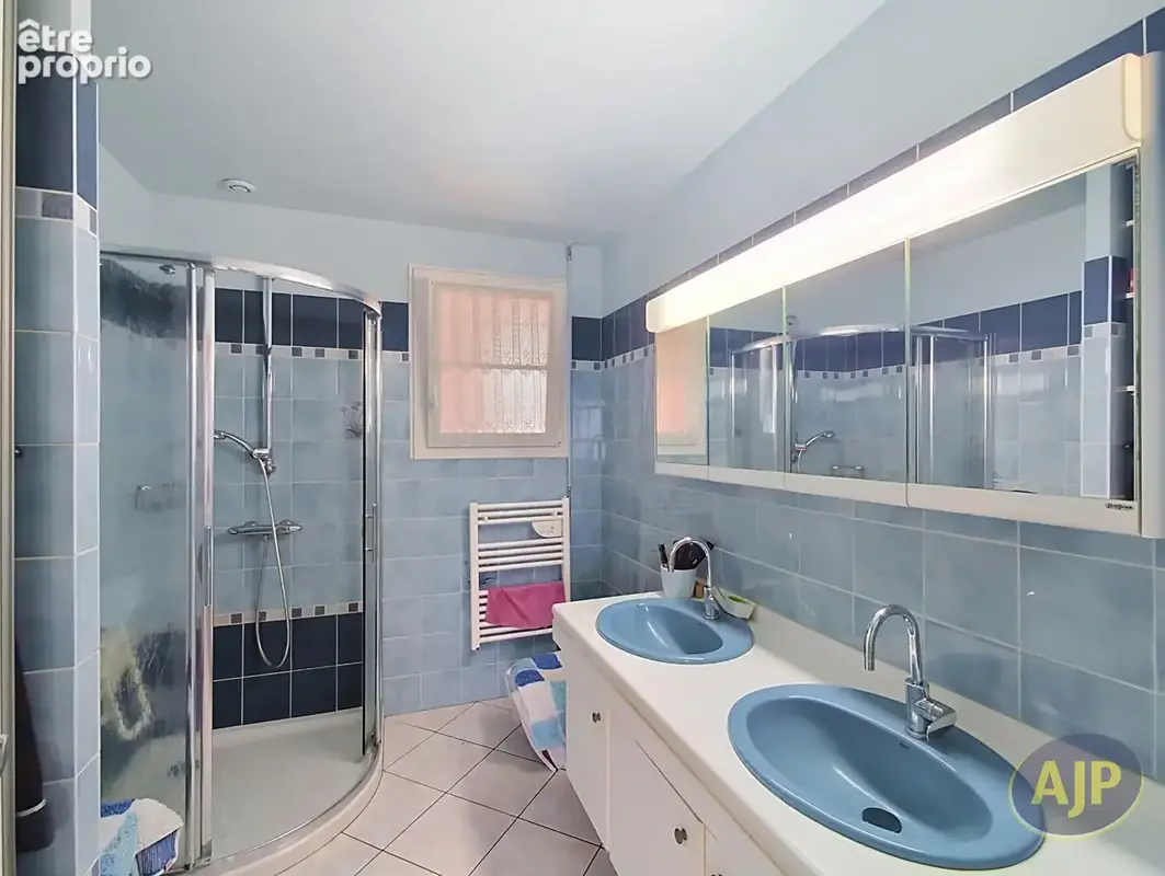 Maison de plain-pied sur une parcelle de + 1000 m² - photo 9