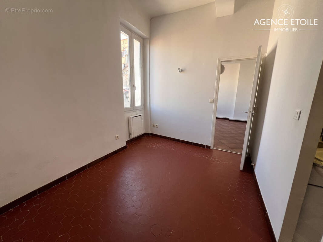 Appartement à MARSEILLE-7E