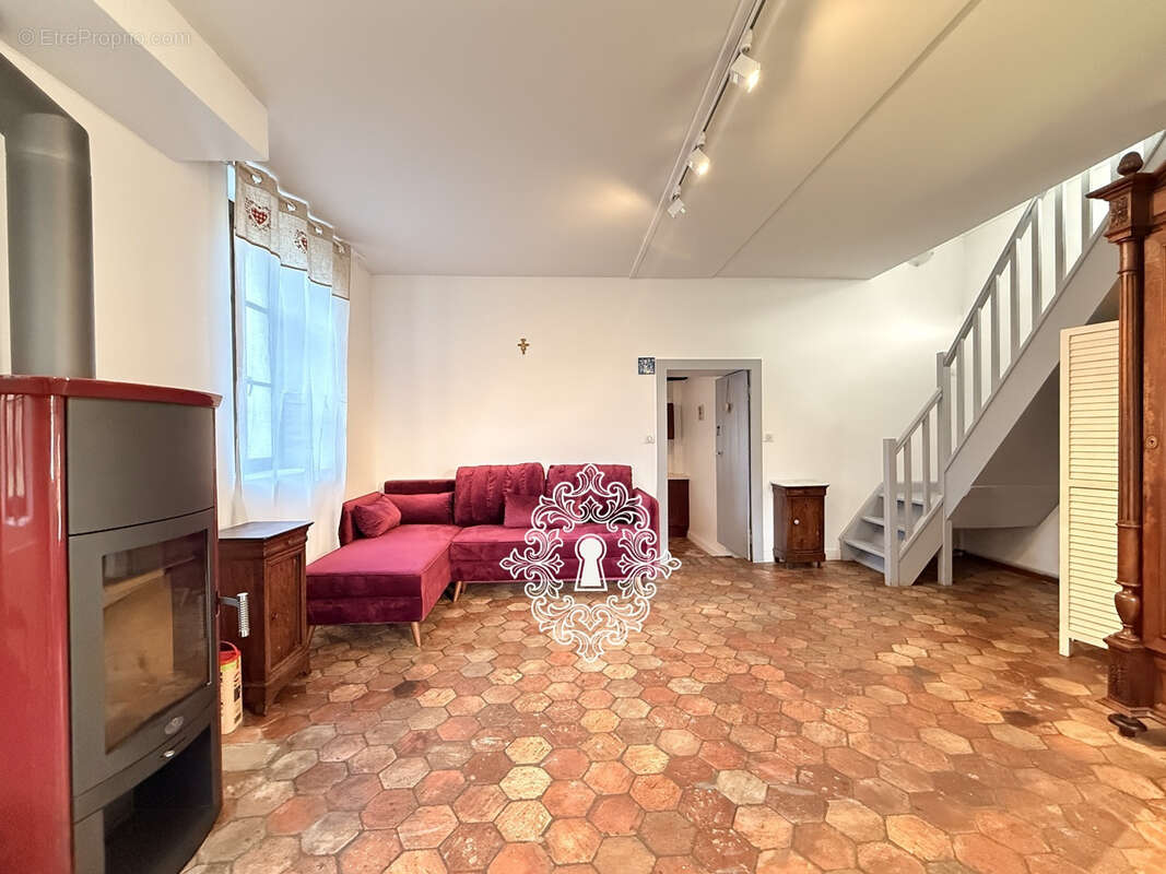 Maison à DONNEMARIE-DONTILLY