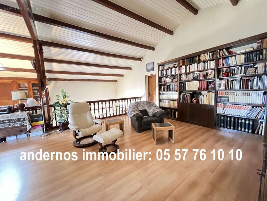 Maison à ARES
