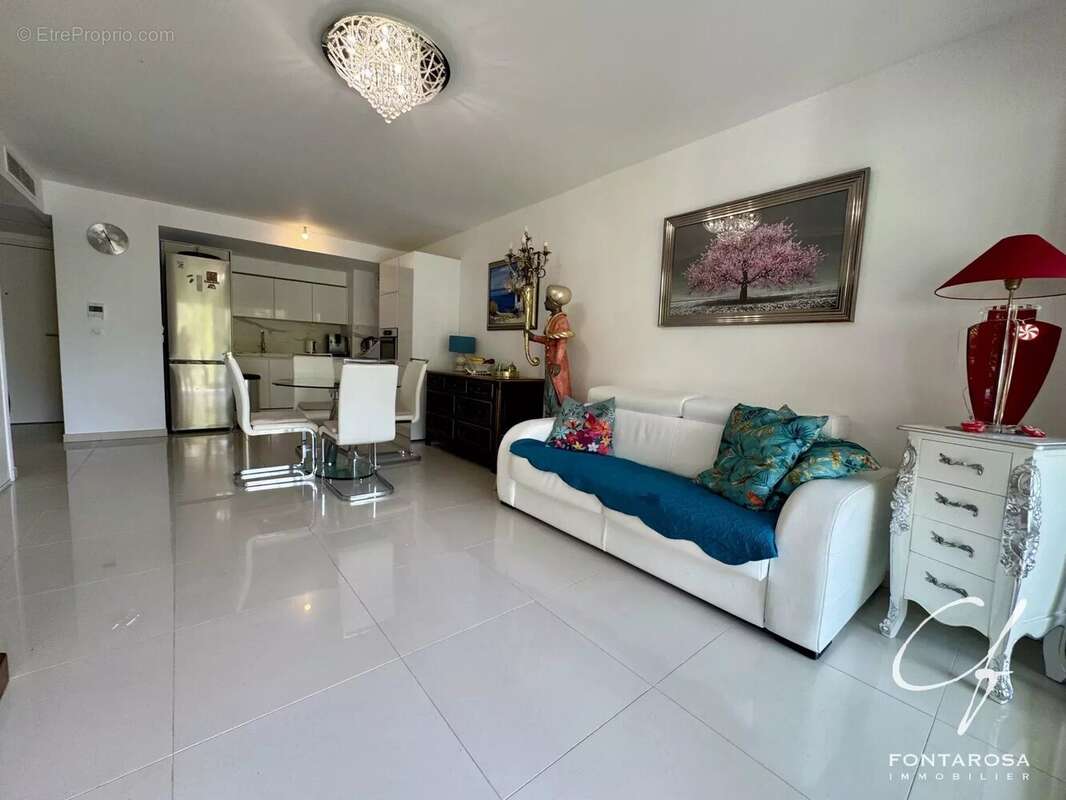 Appartement à SAINT-RAPHAEL