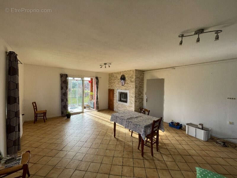 Maison à LA BAZOCHE-GOUET