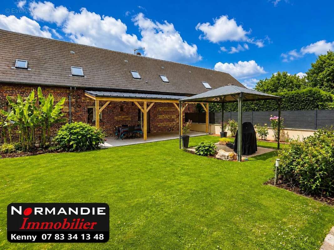Maison à ALLOUVILLE-BELLEFOSSE