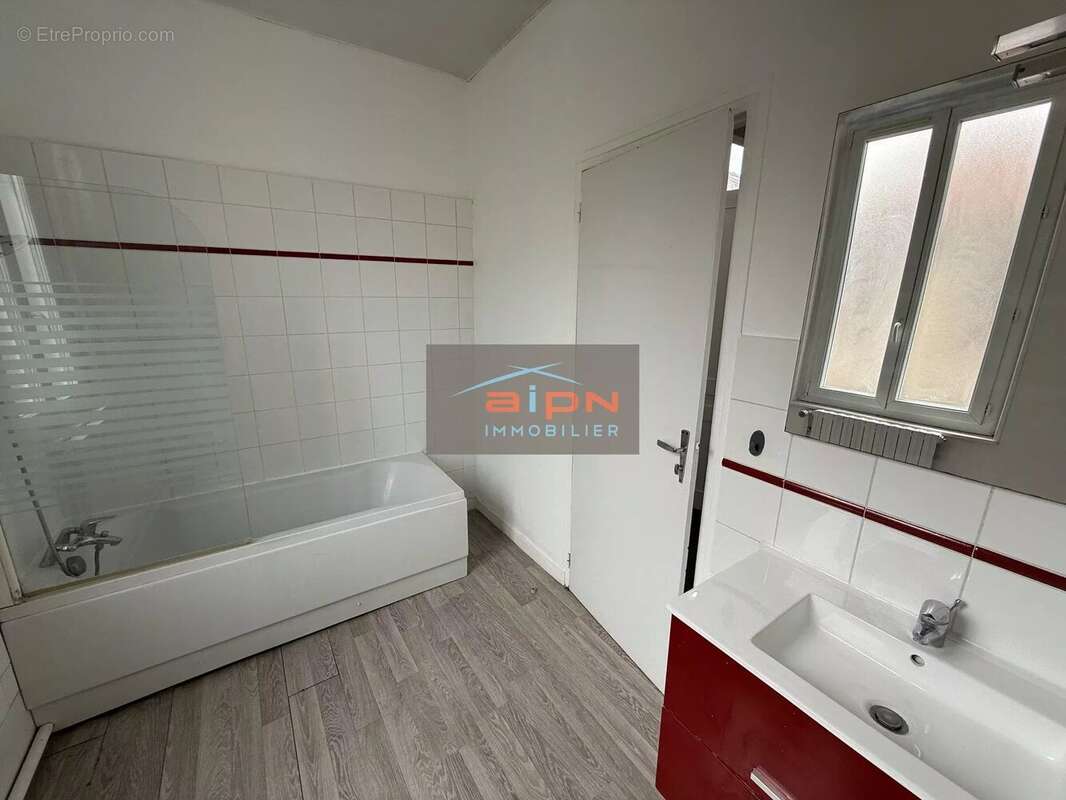 Maison 2 ch + bureau mitoyenne 1 côté - photo 4