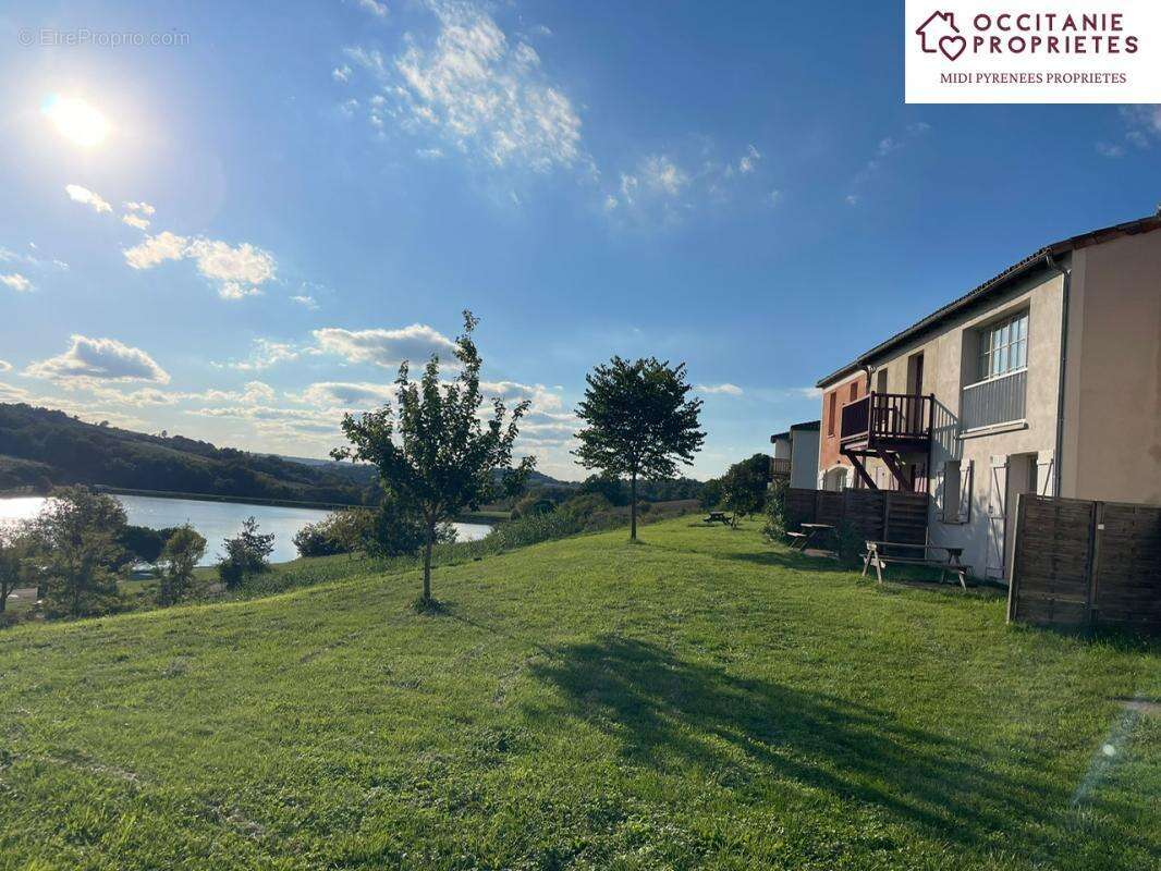 Commerce à CARLA-BAYLE