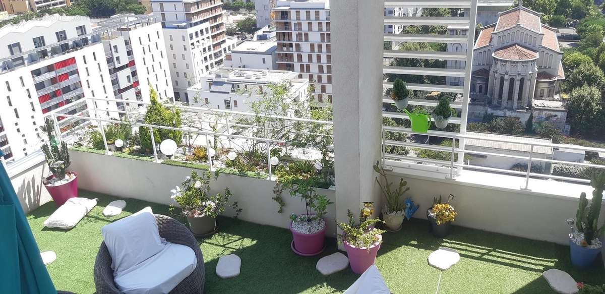 Appartement à MARSEILLE-3E