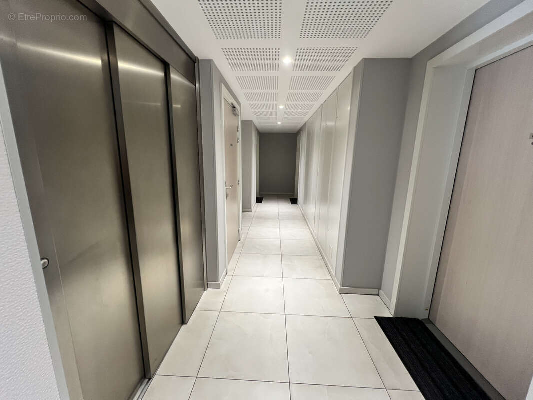Secteur clairmarais - residence de standing 2021 appartement type 2 de 44m2 + terrasse + box garage - photo 21