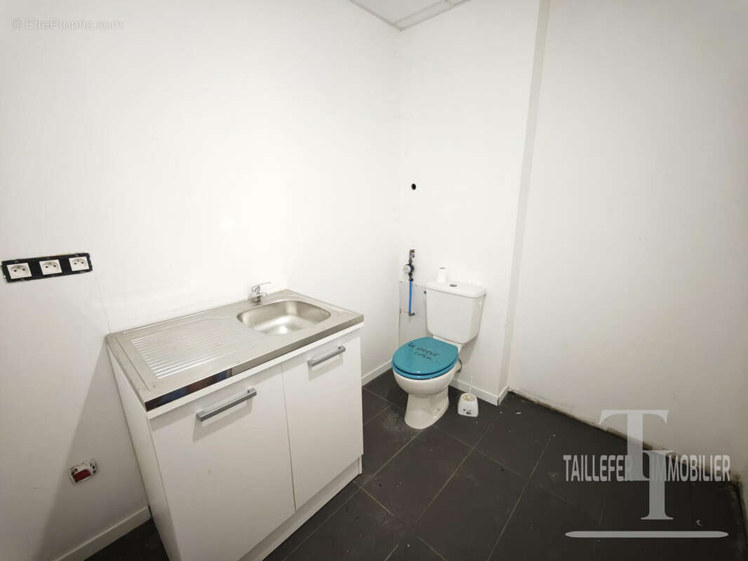 Appartement 350 m² à Bergerac  - photo 9