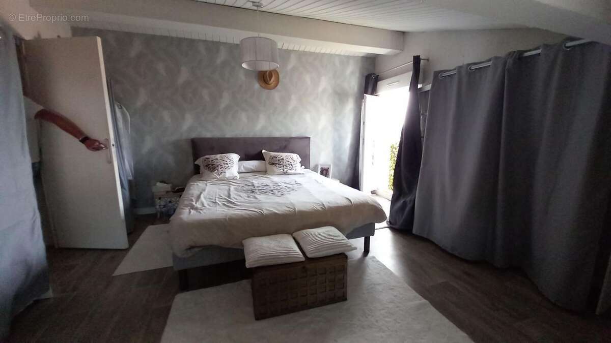 Maison à SAINT-JUST-LUZAC