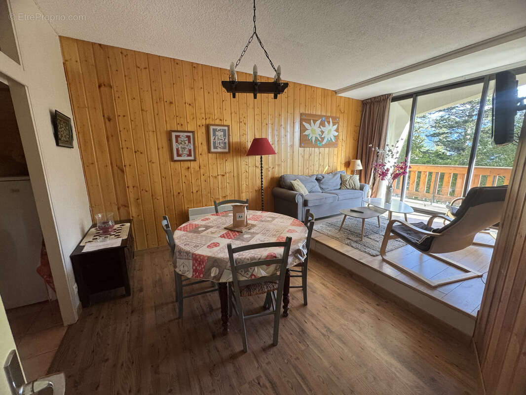 Appartement à SAINT-PONS