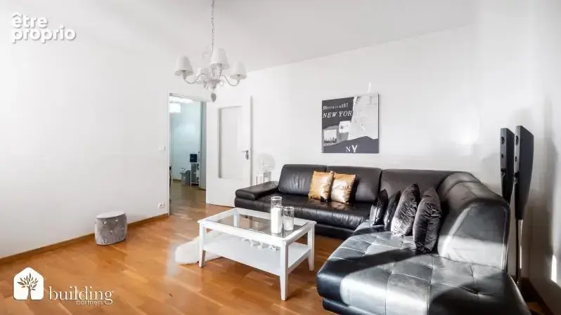 Jean-Zay Levallois-Perret - Appartement 2 pièces 49 m² - photo 2