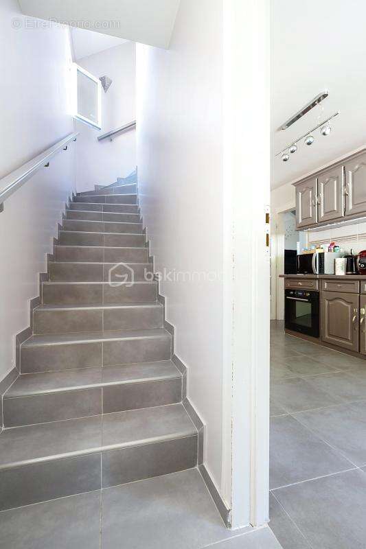 Maison familiale, proche gare - photo 9