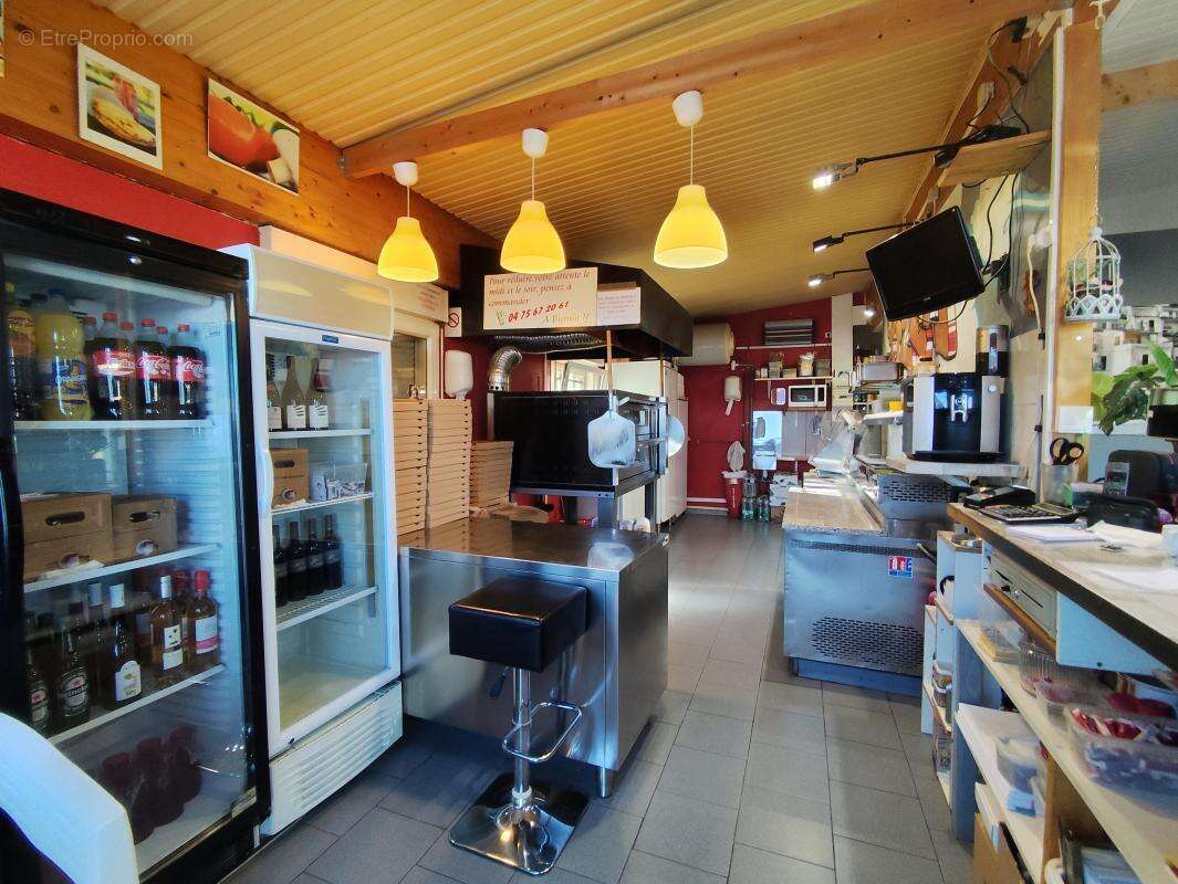 Commerce à DAVEZIEUX