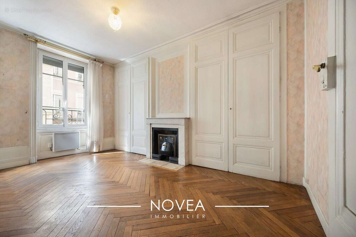 Appartement à LYON-6E