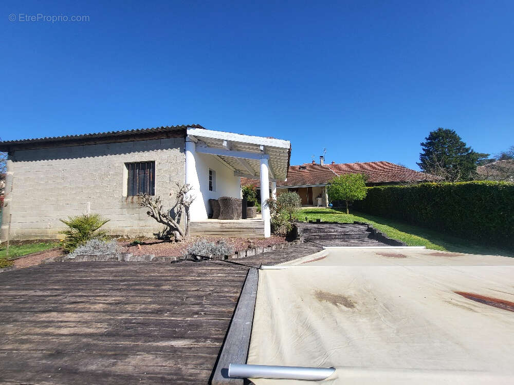 Maison à CHATILLON-SUR-CHALARONNE
