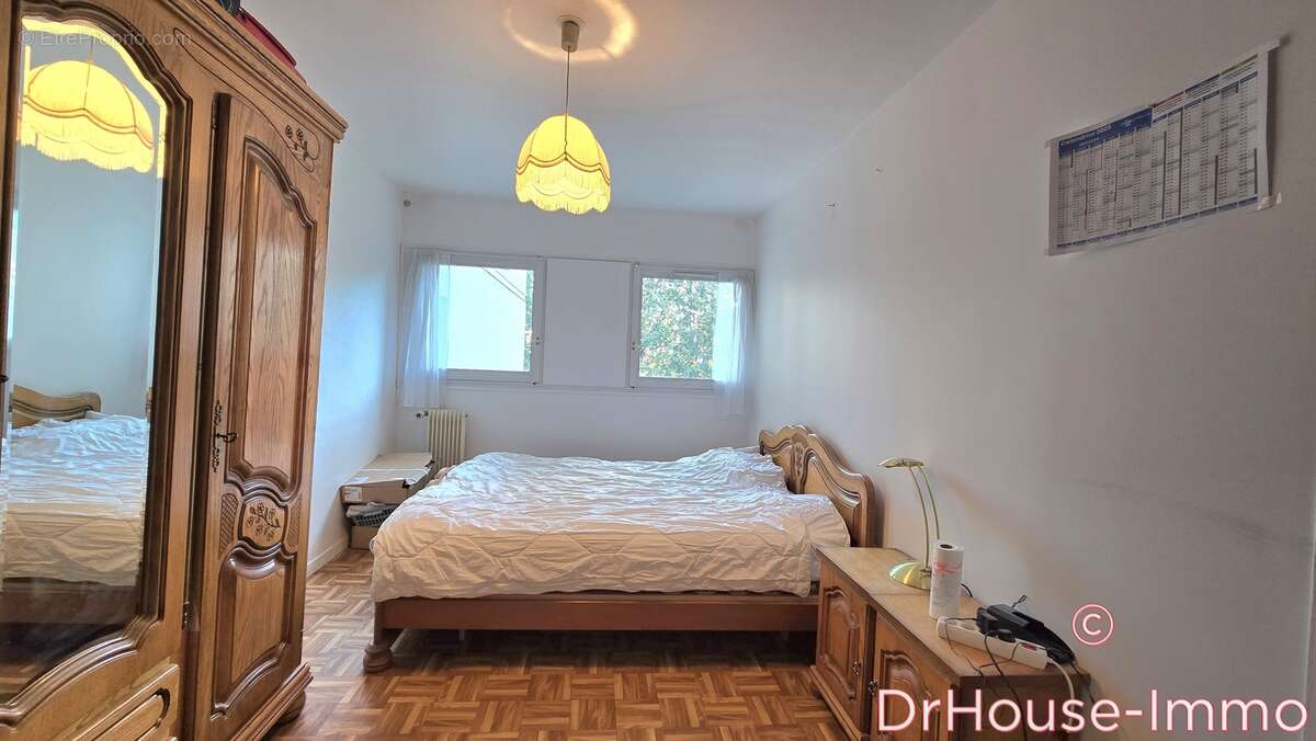 Appartement à LA COURNEUVE