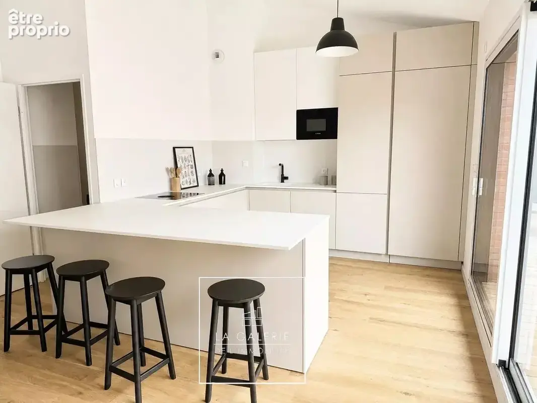 A VENDRE -  SAINT-MICHEL – T4 de 96 m² en dernier étage, 2 terrasses, calme absolu et prestations de qualité - photo 4