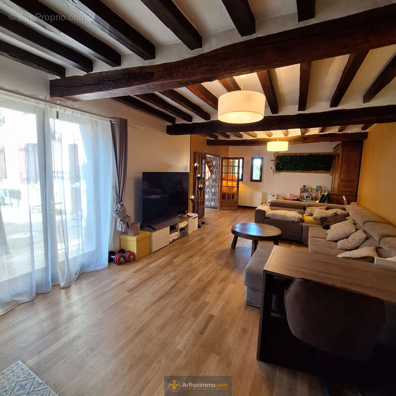 Maison à COULOMMIERS