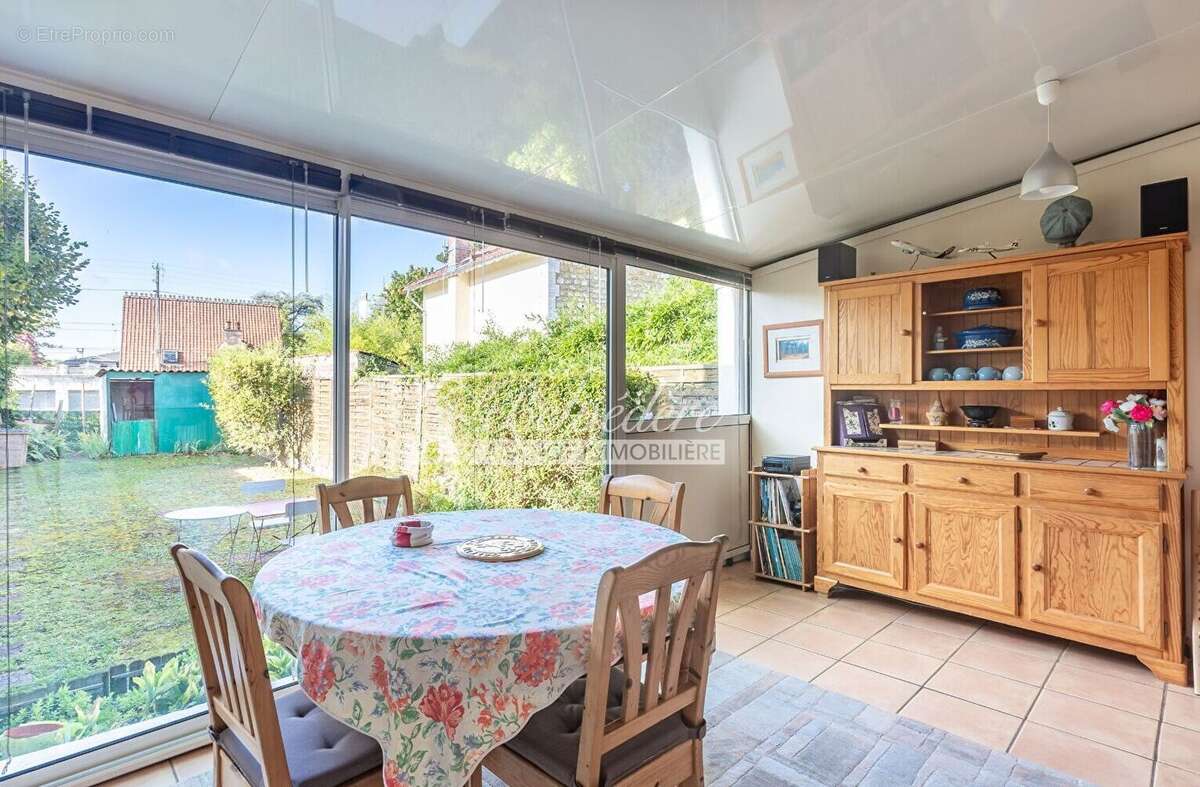 Maison à SAINT-LEU-LA-FORET