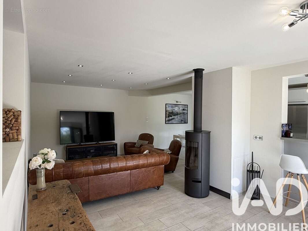 Maison 163 m² à Entraygues-Sur-Truyere  - photo 9