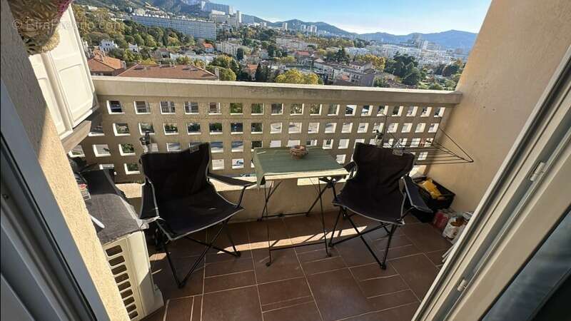 Appartement à MARSEILLE-9E