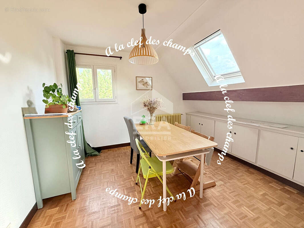 Appartement à BURES-SUR-YVETTE