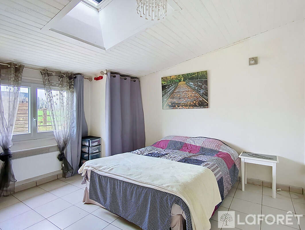 Maison à BEAUFOUR-DRUVAL