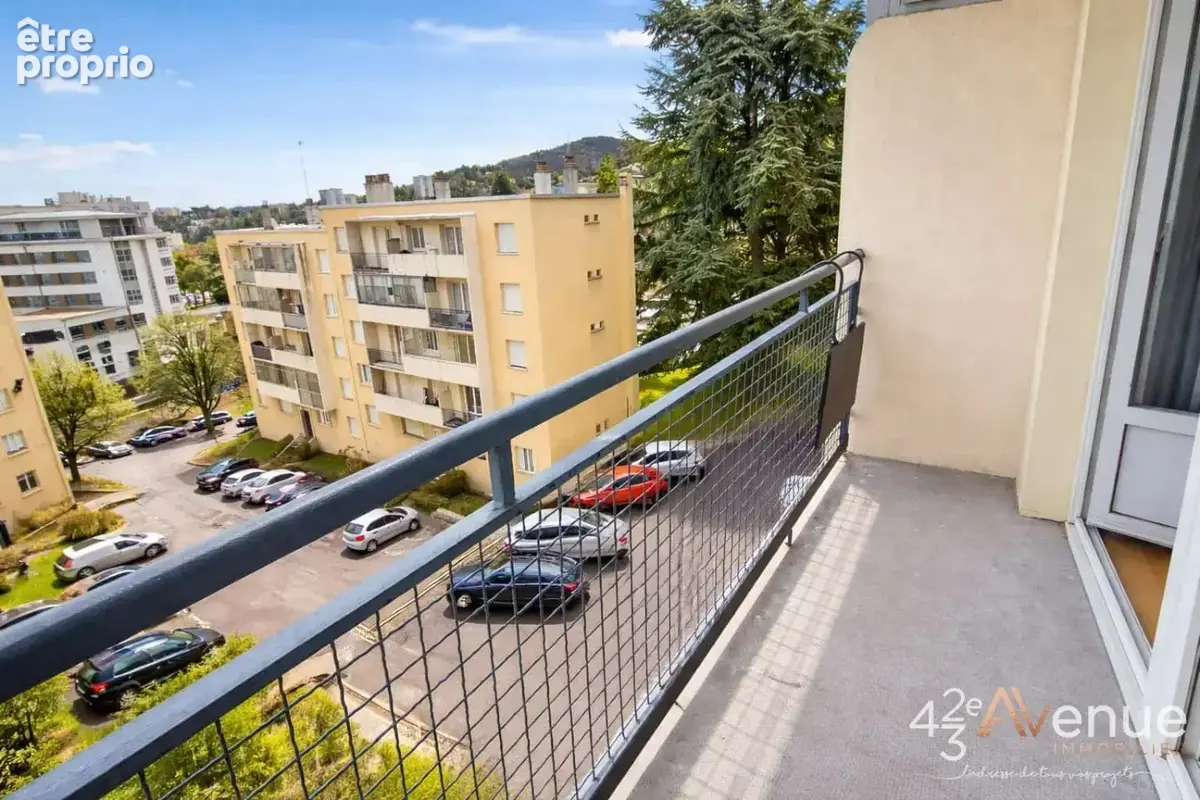 Appartement à SAINT-ETIENNE