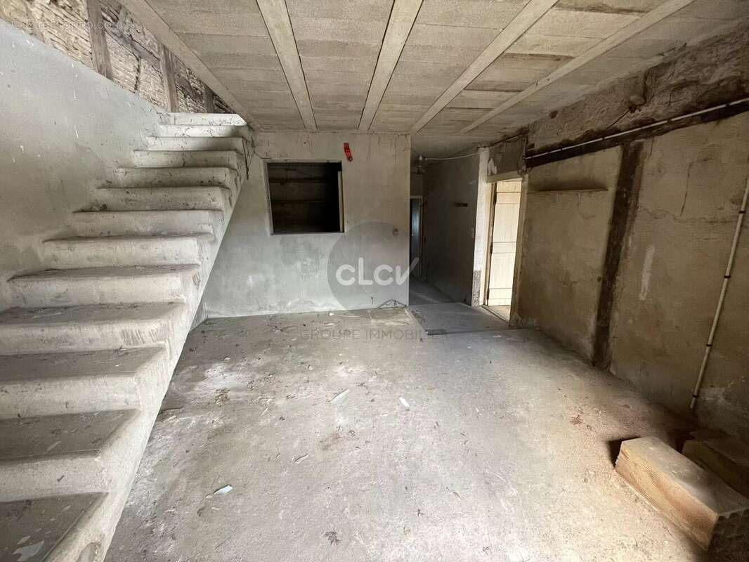 Maison à PONT-DE-VAUX