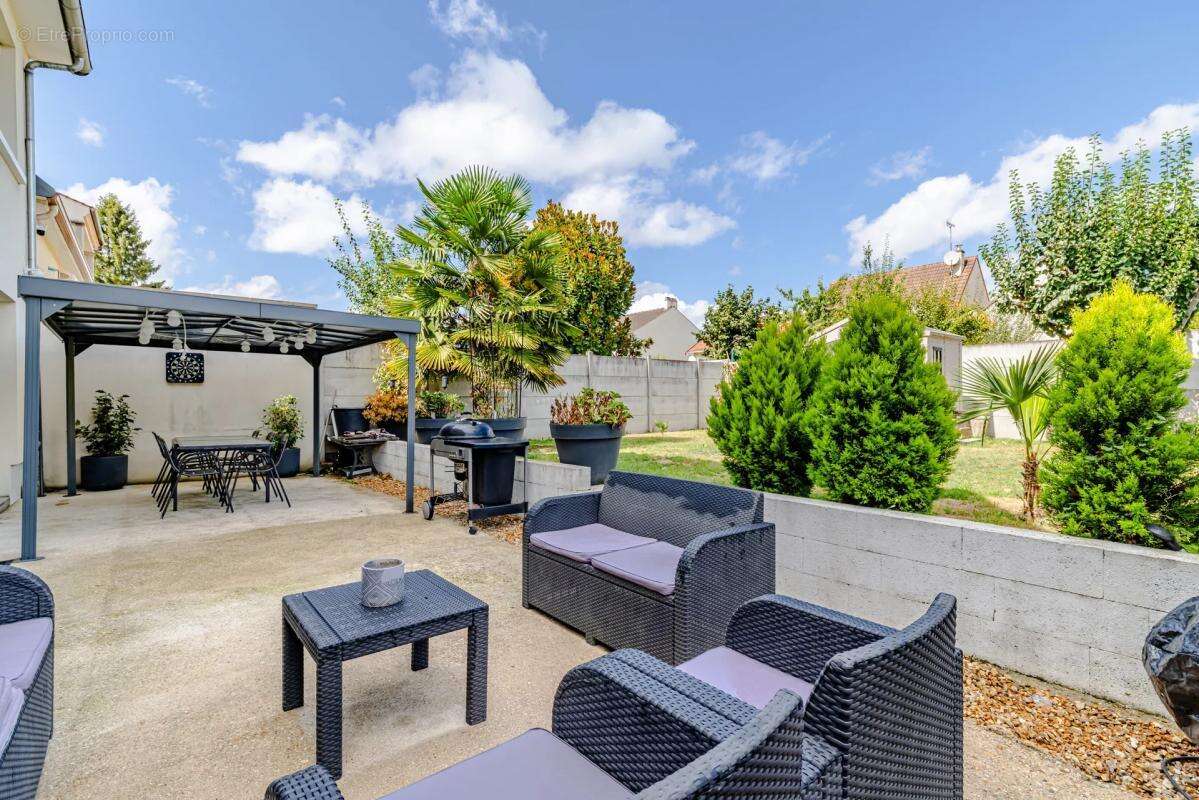 Maison à PARAY-VIEILLE-POSTE