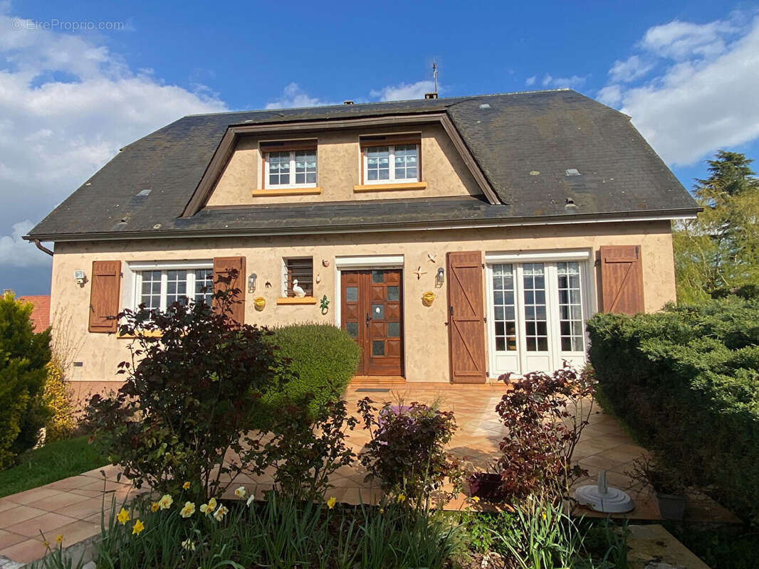 Maison à CHUISNES