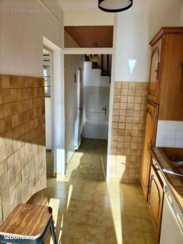 Maison à SAINT-ETIENNE-LES-ORGUES