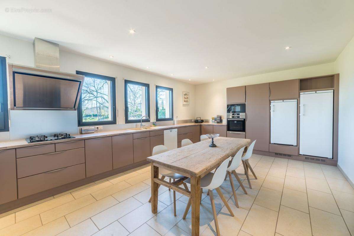 Maison à LENTILLAC-SAINT-BLAISE