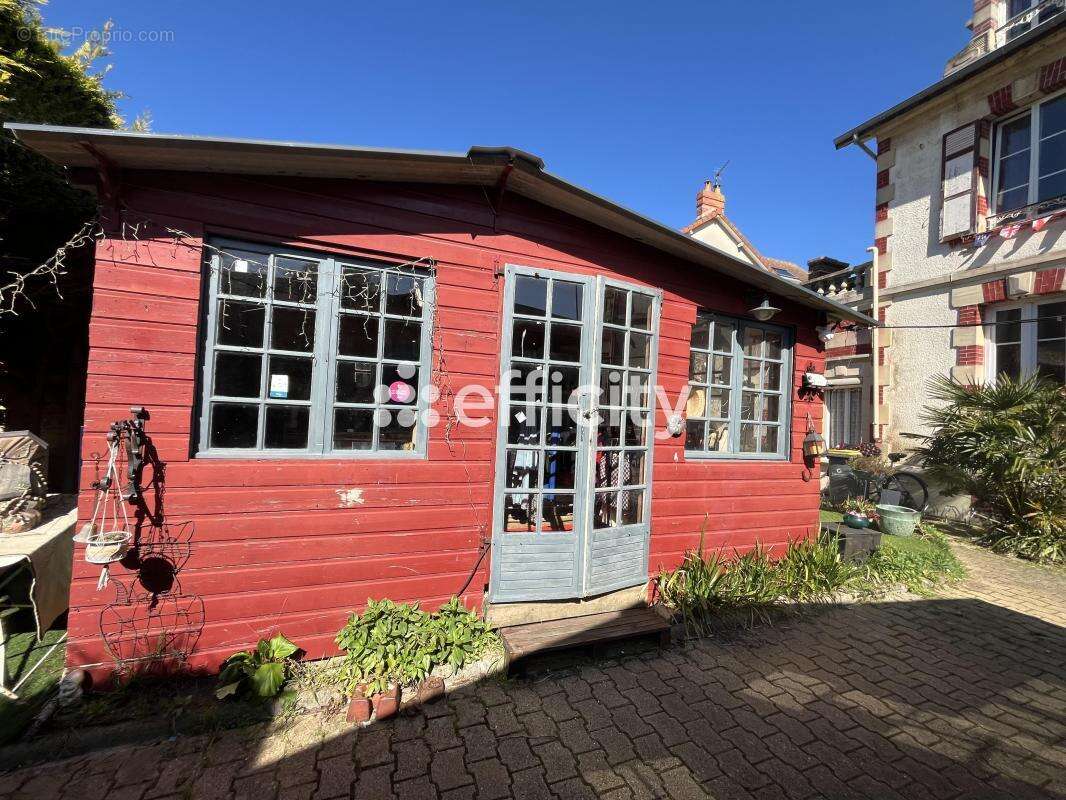 Maison à OUISTREHAM