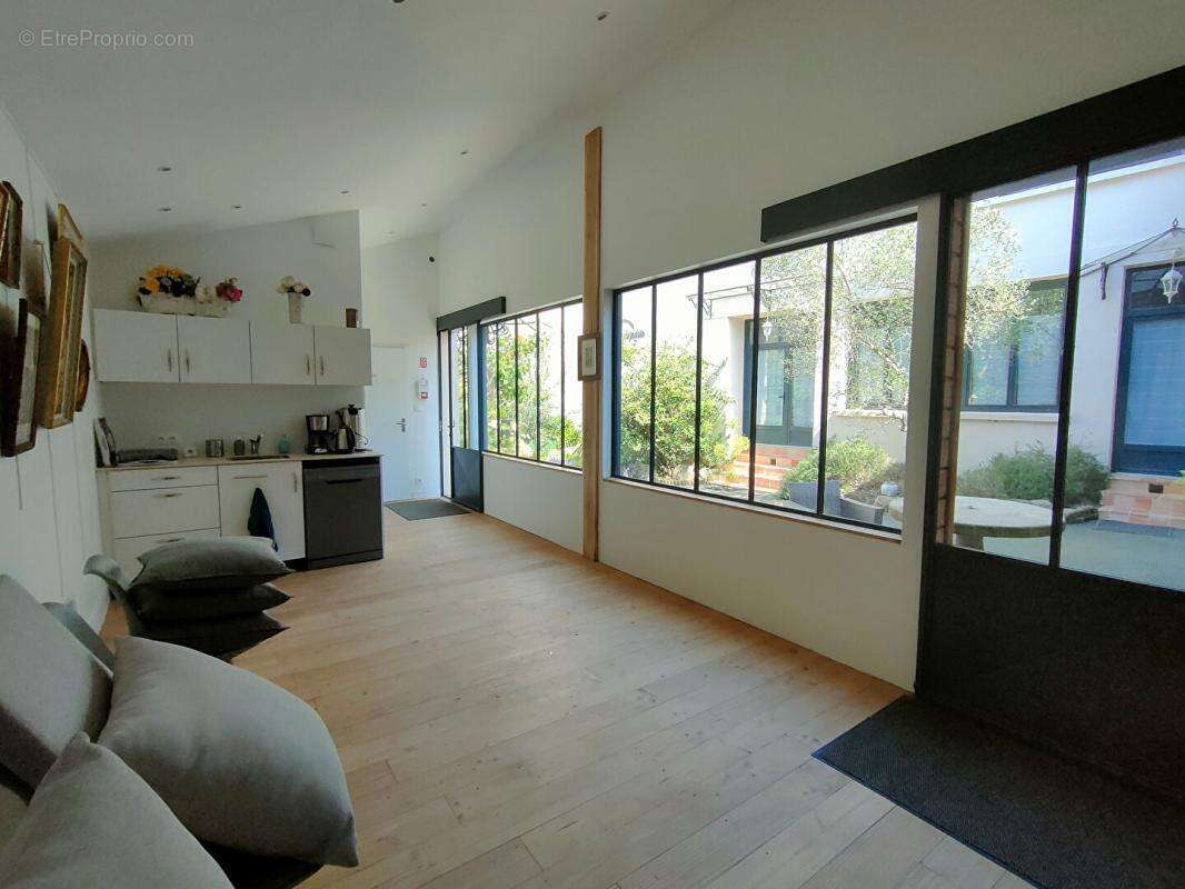 Maison à MORTAGNE-SUR-SEVRE