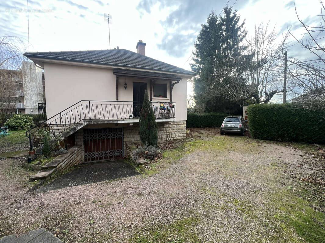 Maison à PARAY-LE-MONIAL