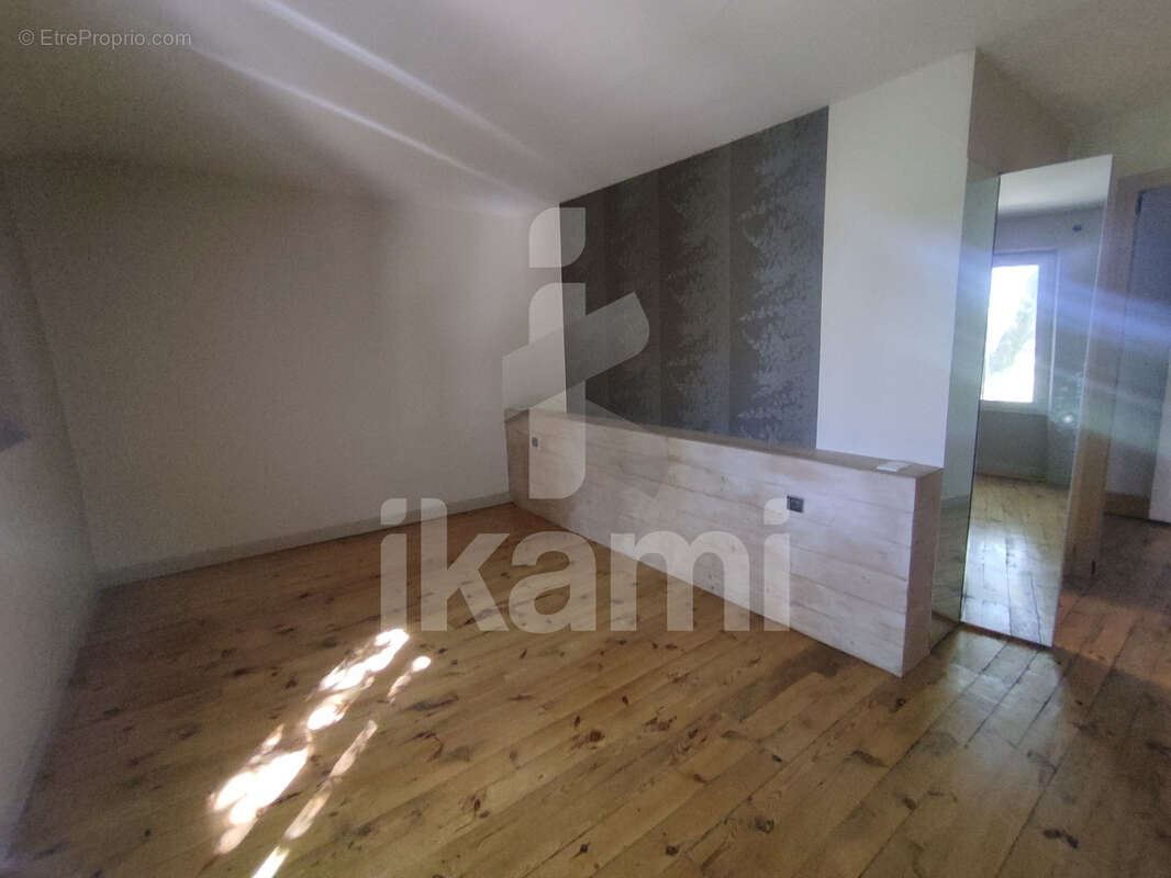 Maison à ROMANS-SUR-ISERE