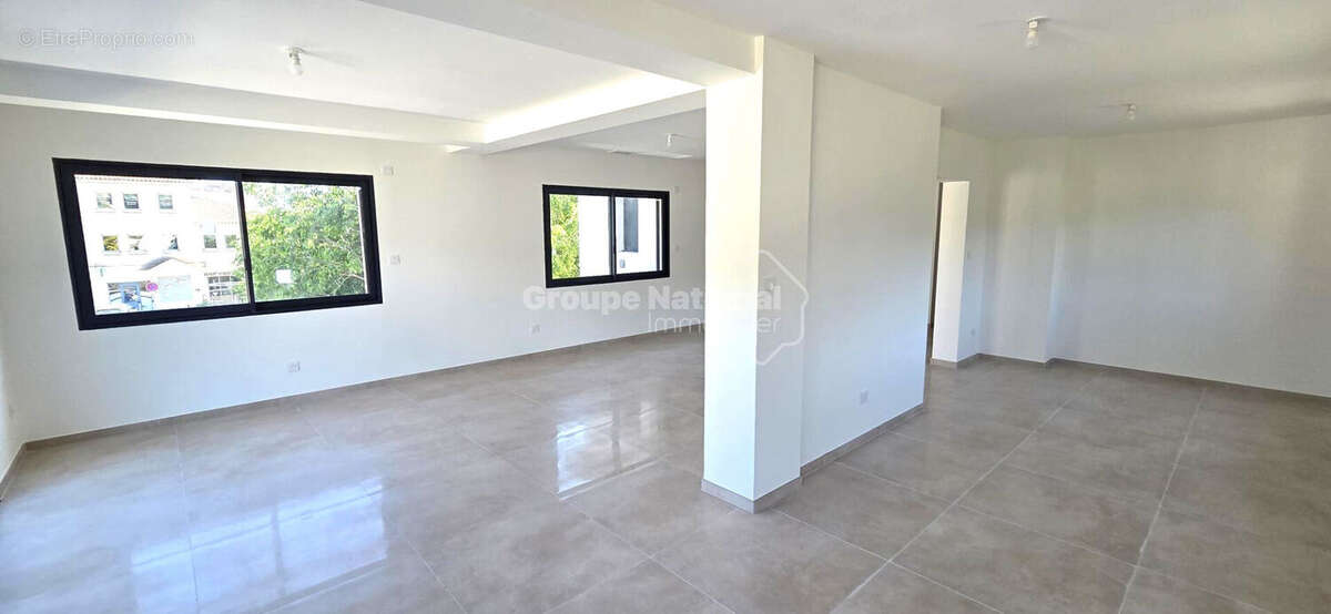 Appartement à CARRY-LE-ROUET
