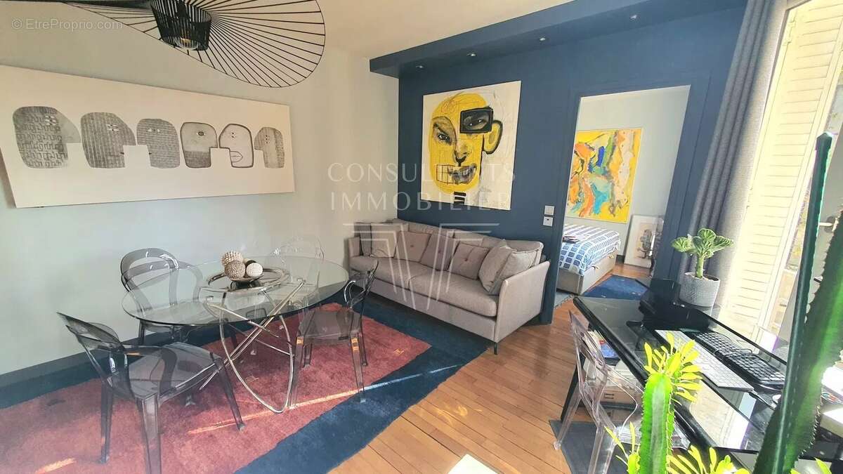 Appartement à PARIS-14E