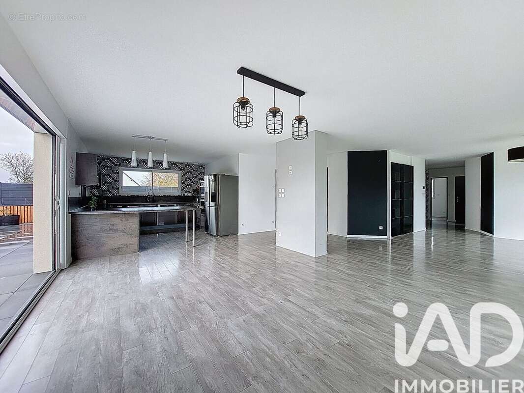 Photo 8 - Maison à SAINT-PIERRE-DE-VARENGEVILLE