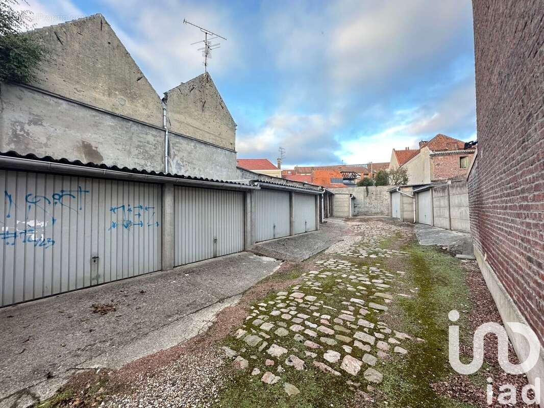 Photo 3 - Parking à BETHUNE