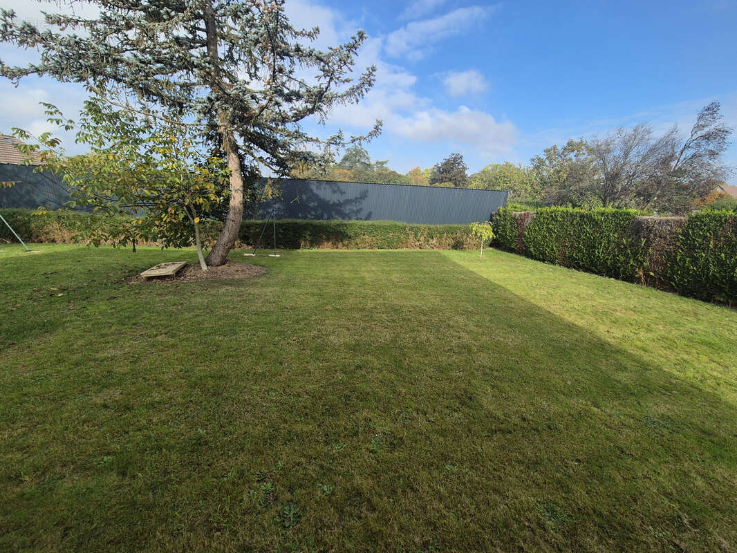 Maison à SAINT-ELIPH