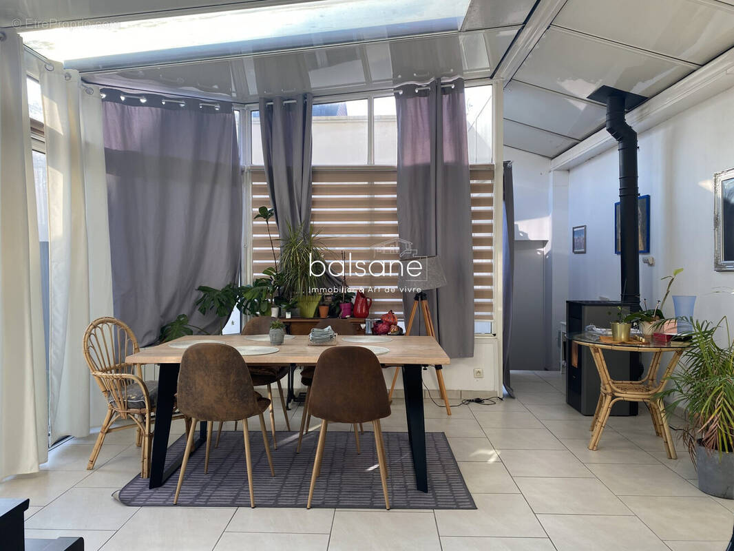 Maison à SOTTEVILLE-LES-ROUEN