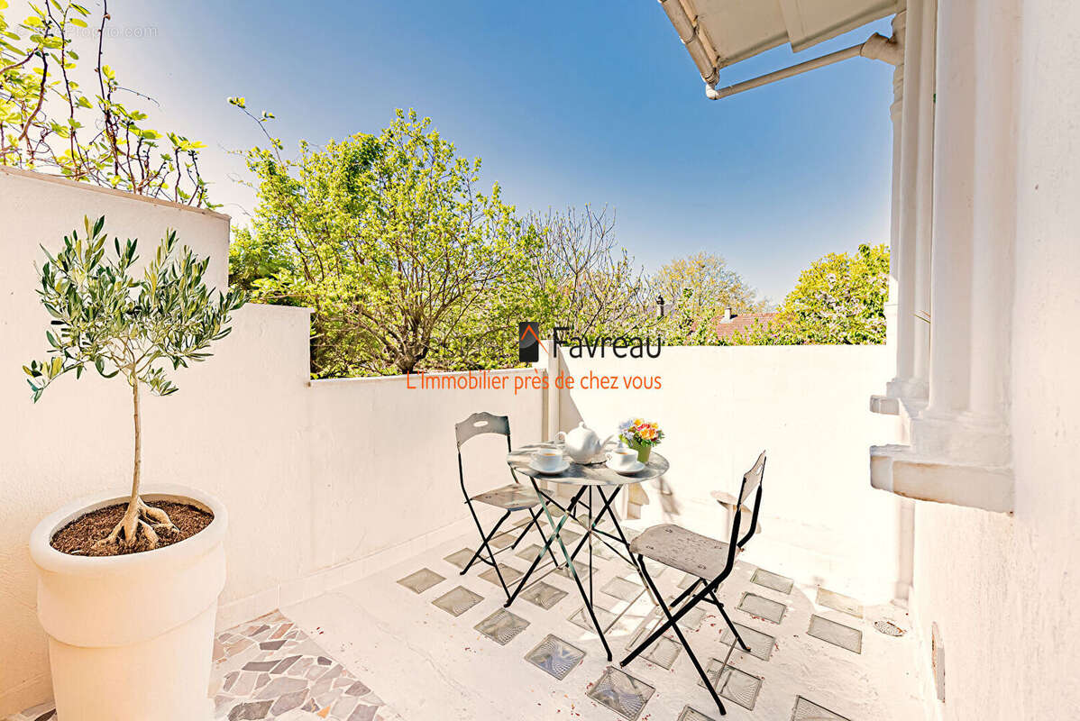 Maison à L'HAY-LES-ROSES